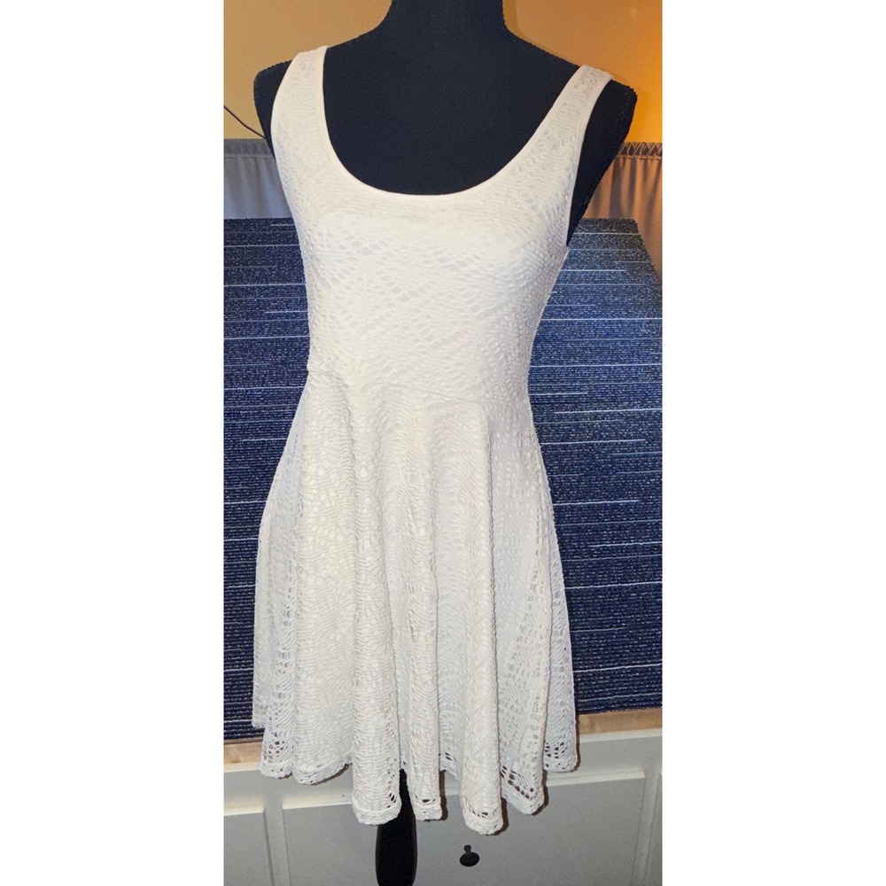 Aeropostale Fit & Flare Dress Women M White Excellent Floral Lace‎ Sleeveless